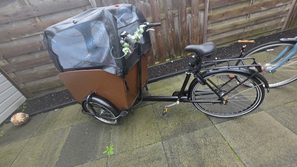 Mooie bakfiets niet elektricsch, Ophalen, 4 kinderen of meer, Huif, Zo goed als nieuw