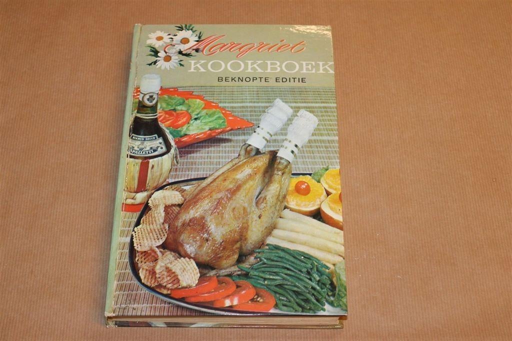 Vintage Margriet Kookboek — Marianne — 1962, Boeken, Kookboeken, Ophalen of Verzenden, Gelezen, Nederland en België