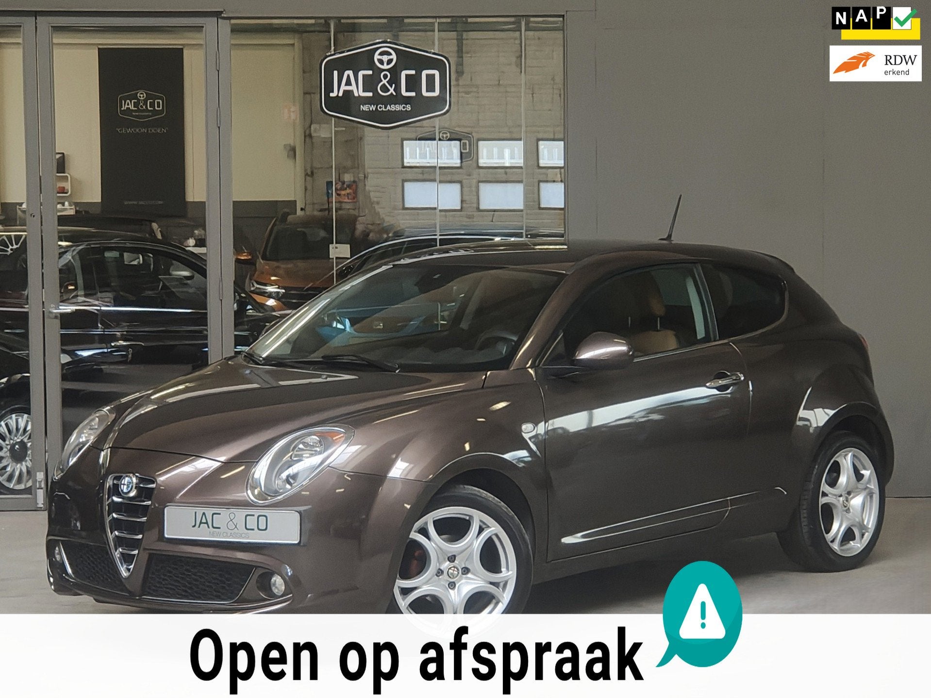 Alfa Romeo MiTo 101-PK Esclusivo - Navi - Cognac leder, Auto's, Alfa Romeo, Voorwielaandrijving, 101 pk, Gebruikt, Euro 6