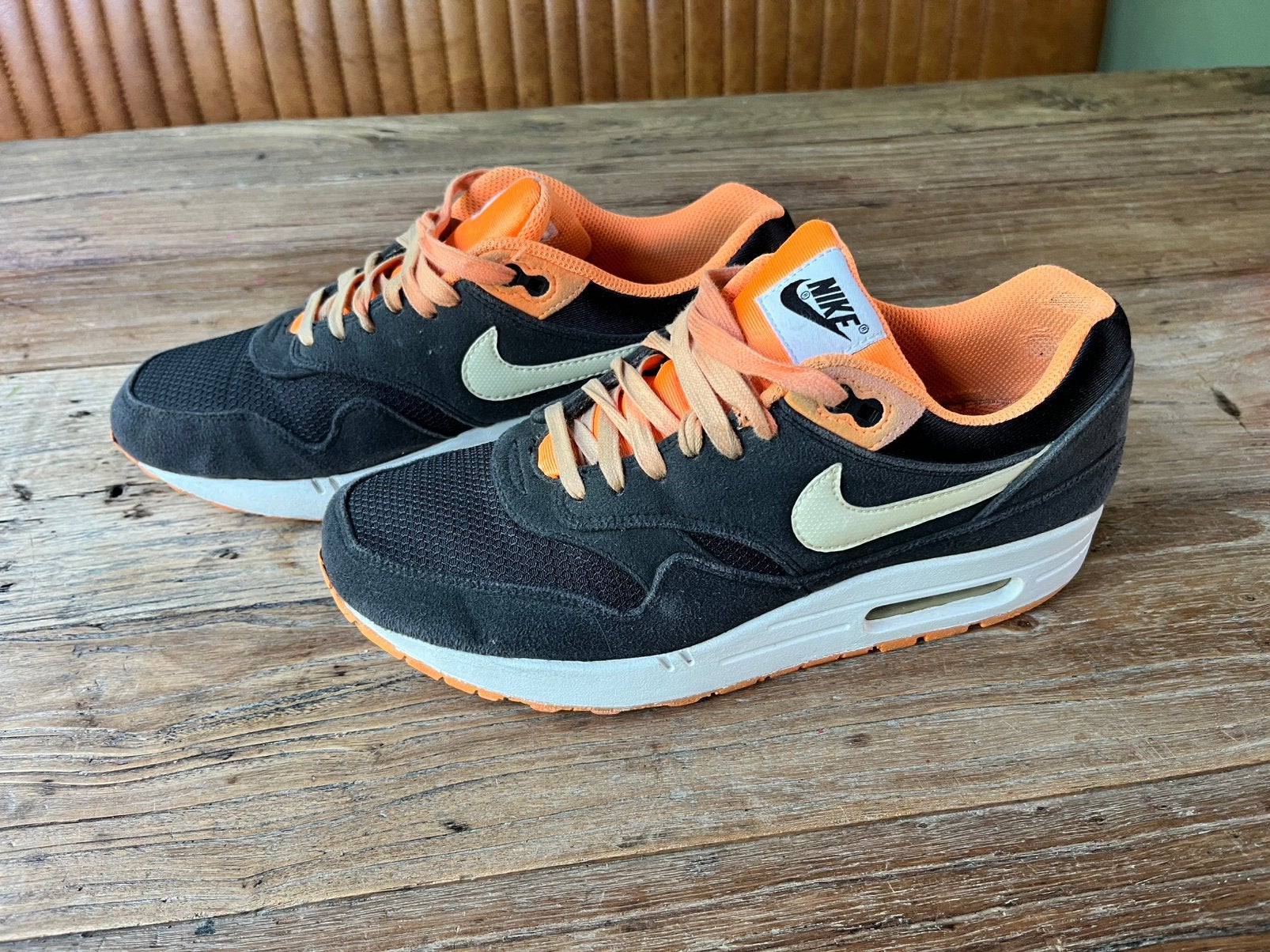 Nike air max 1 heren 43 zwart oranje, Gebruikt, Ophalen of Verzenden, Hardlopen, Hardloopschoenen