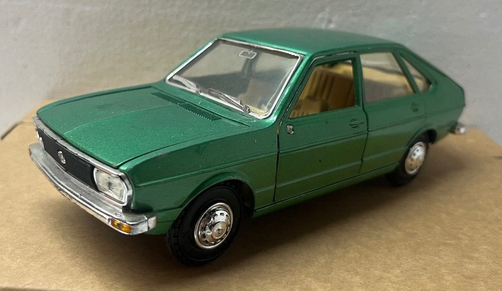 1:24 GAMA , Volkswagen Passat TS , 1973, Serie 0444 , Metaal, Ophalen of Verzenden, Gebruikt, Auto, Overige merken
