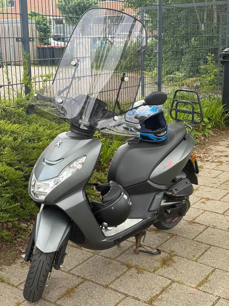 Te koop kisbee snor, Ophalen of Verzenden, Zo goed als nieuw, Benzine, Overige modellen
