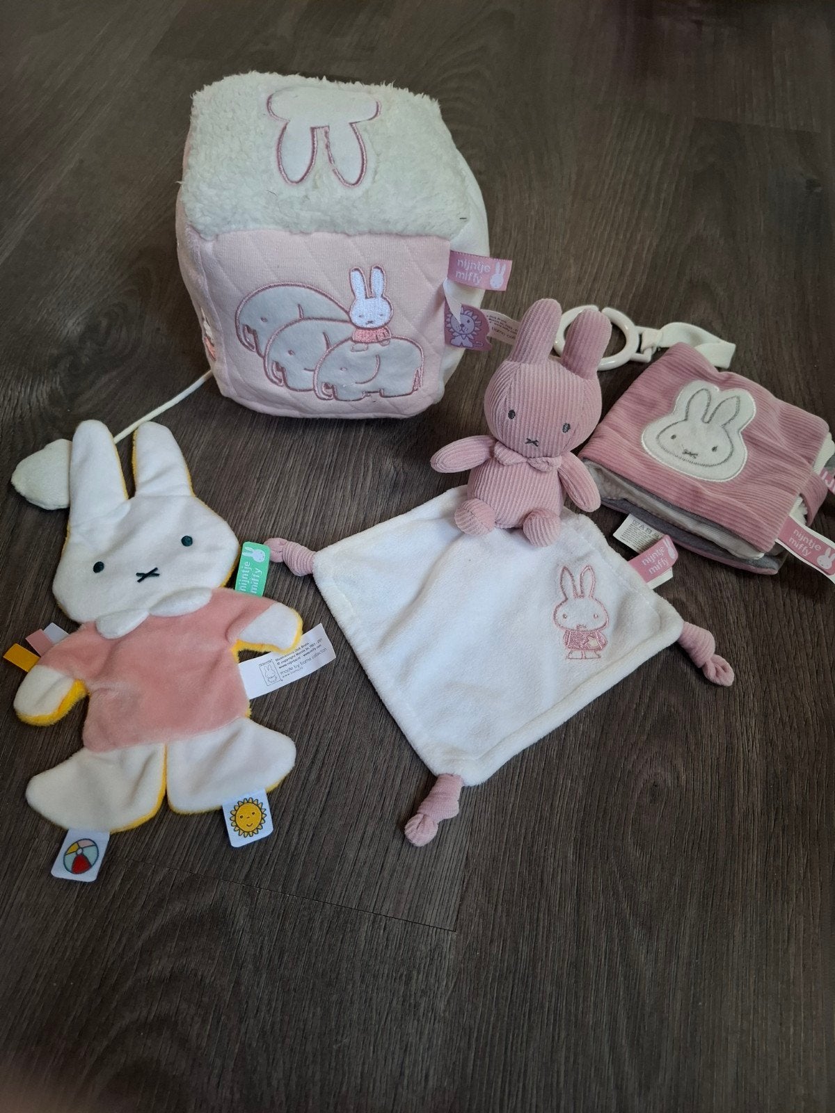 Nijntje baby speelgoed set - rammelaar, knuffeldoekje, blok, Ophalen of Verzenden, Gebruikt, Overige typen