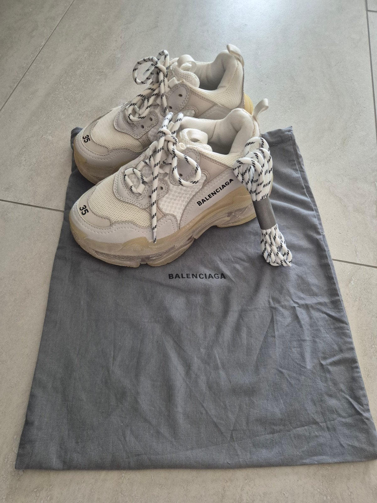 Balenciaga Triple S Sneakers Maat 35, Ophalen of Verzenden, Zo goed als nieuw, Wit, Sneakers of Gympen