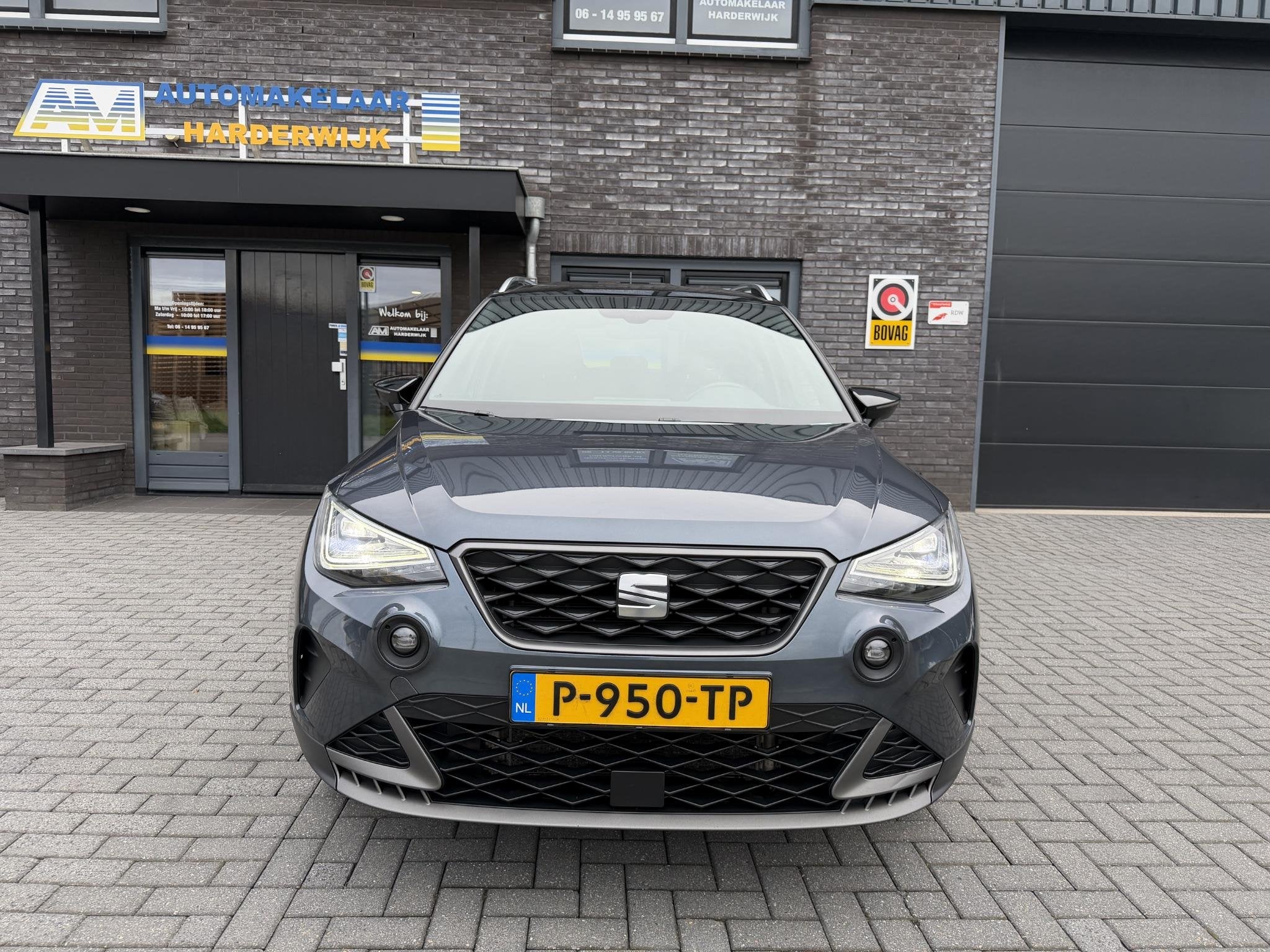SEAT Arona 1.0 TSI FR Business Intense | 1E EIGENAAR | 3/6/1, Auto's, Automatische klimaatregeling, 49 €/maand, Bedrijf, 3 cilinders