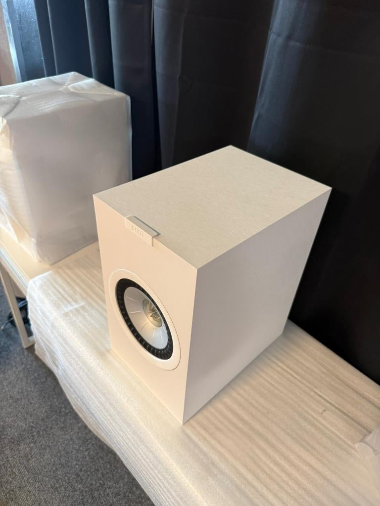 KEF Q3 Meta – Satin White | Als nieuw | Dealer garantie, Ophalen of Verzenden, Zo goed als nieuw, Overige merken