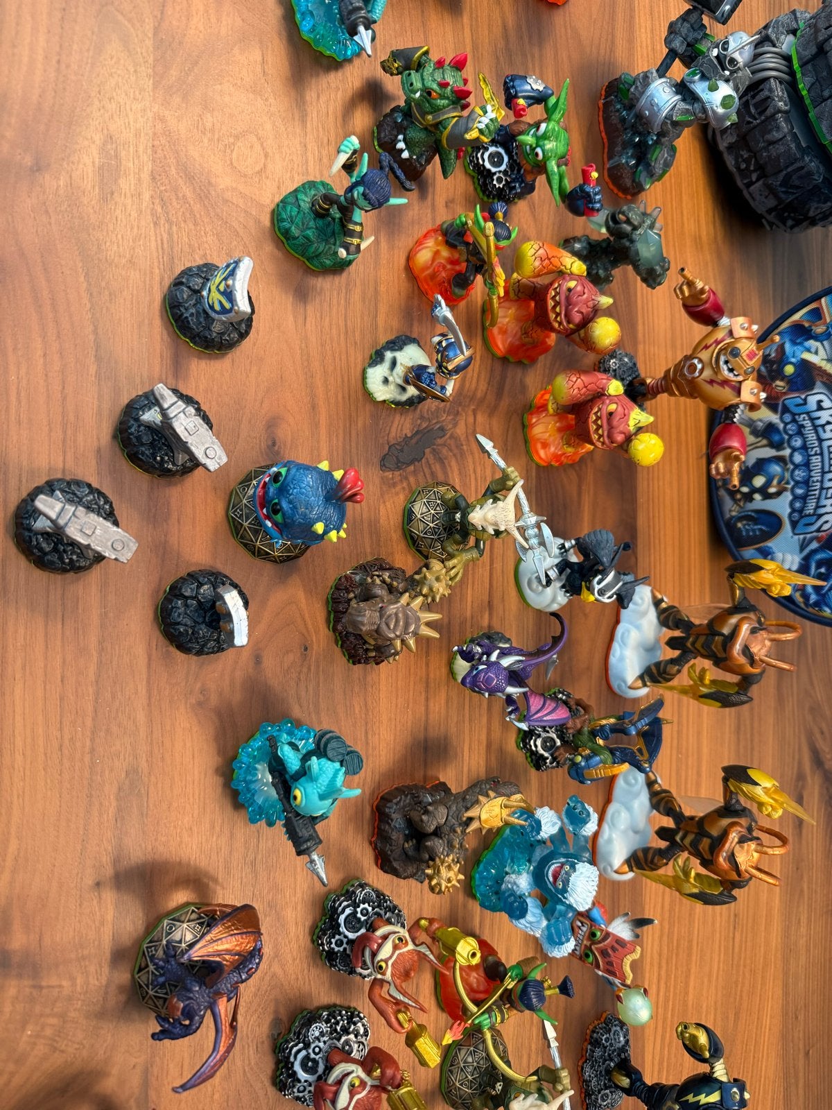Grote Skylanders collectie met spellen en portal, Avontuur en Actie, Gebruikt, 1 speler, Eén computer