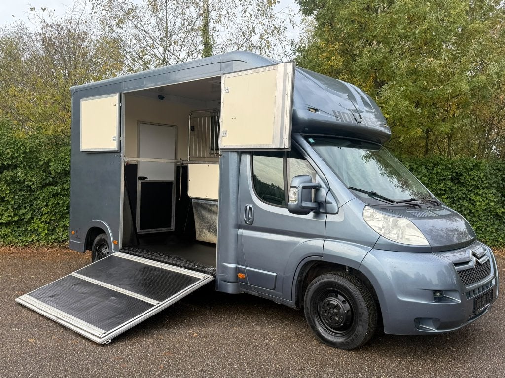 Citroen Jumper 2011 Paardenwagen Horsetruck Zijlader LAGE KM, Overige materialen, Gebruikt, Overige typen, Ophalen of Verzenden