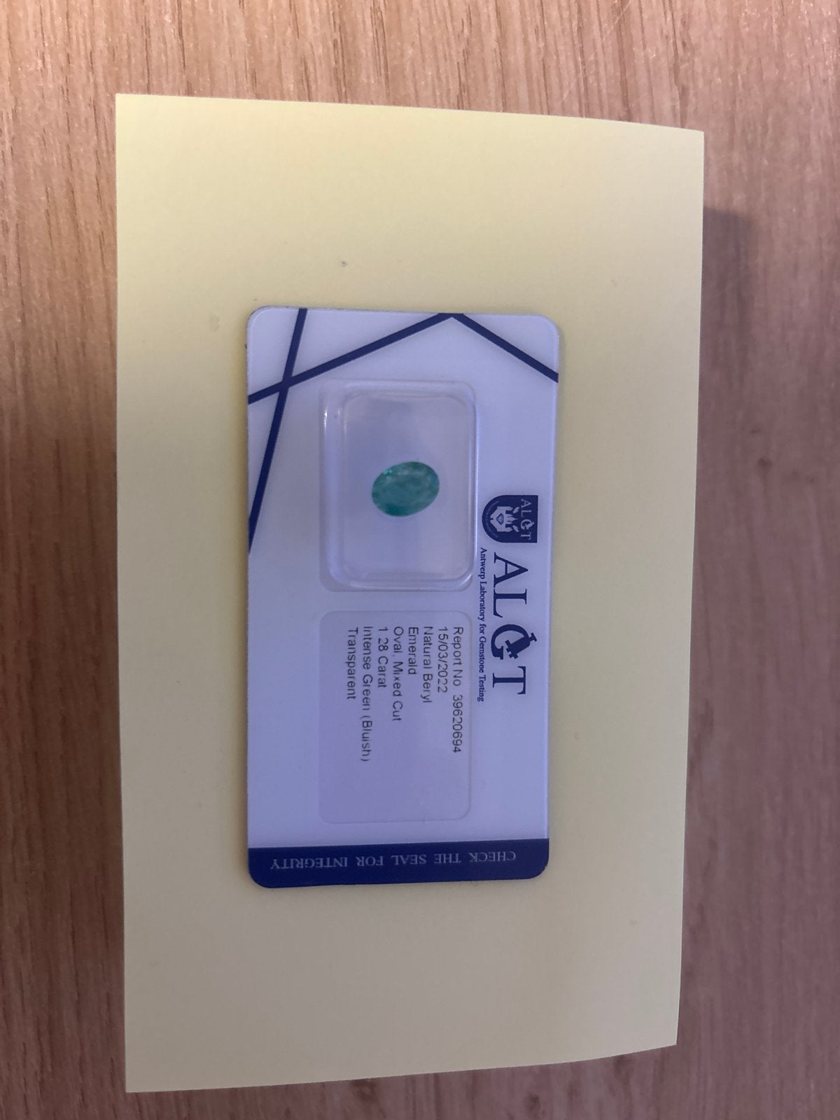 Natuurlijke Smaragd Ovaal Geslepen 1.28Karaat ALGT Certific, Ophalen of Verzenden, Nieuw