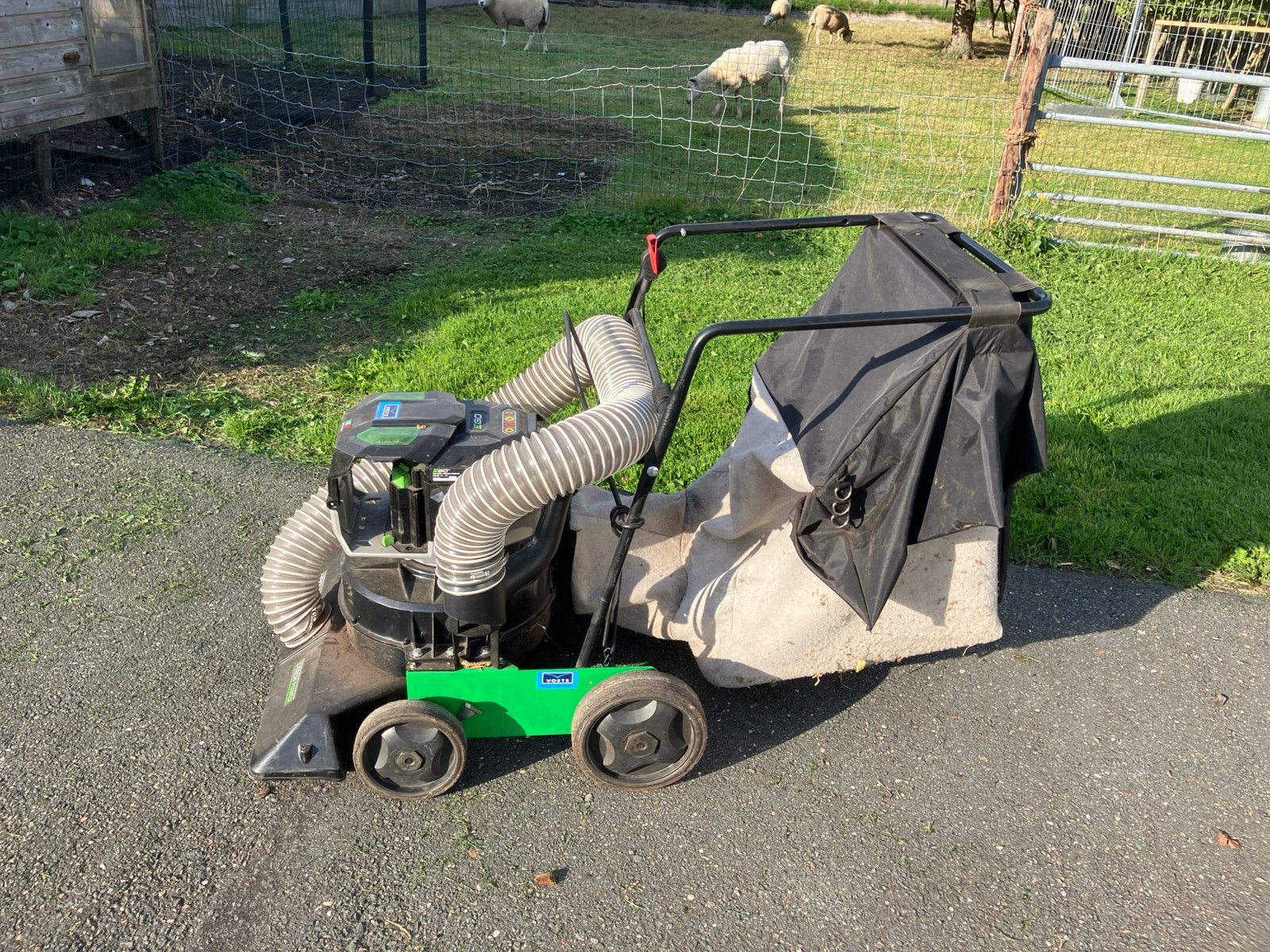EGO E-Tech Power Bladzuiger/Bladblazer met opvangzak, Ophalen, Gebruikt, Accu, Ruggedragen