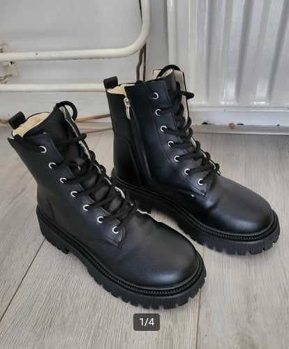 Nieuwe schoenen, enkellaarsjes te koop!, Zwart, Lage of Enkellaarzen, Nieuw, Ophalen of Verzenden