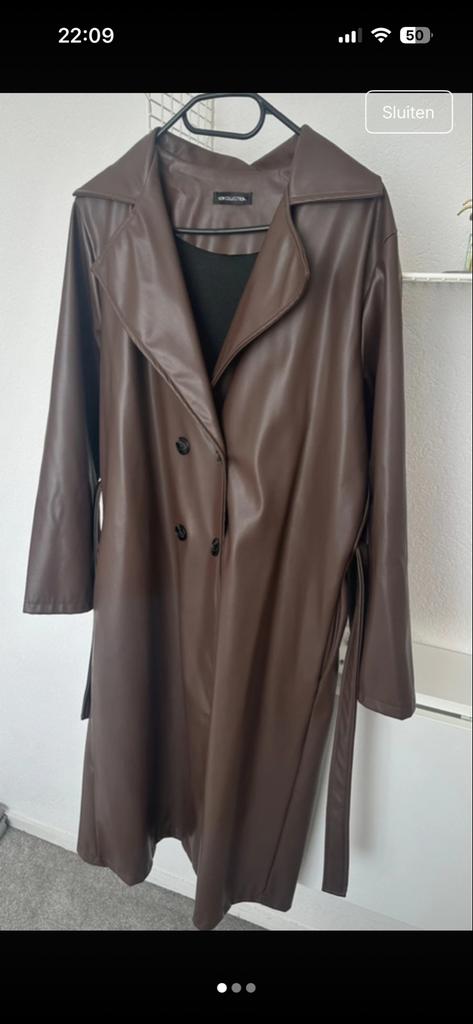 Stijlvolle Lerenlook Trenchcoat - Bruin, Ophalen of Verzenden, Zo goed als nieuw, Maat 38/40 (M), Bruin