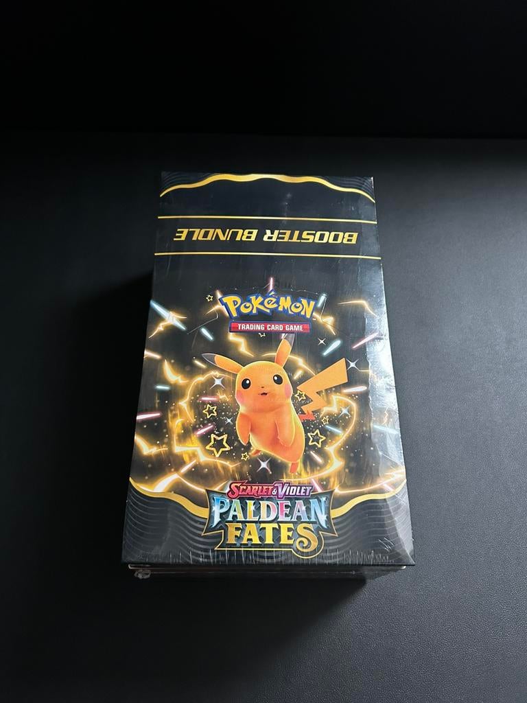 Pokémon Paldean Fates Booster Bundle Display Sealed, Hobby en Vrije tijd, Verzamelkaartspellen | Pokémon, Zo goed als nieuw, Boosterbox