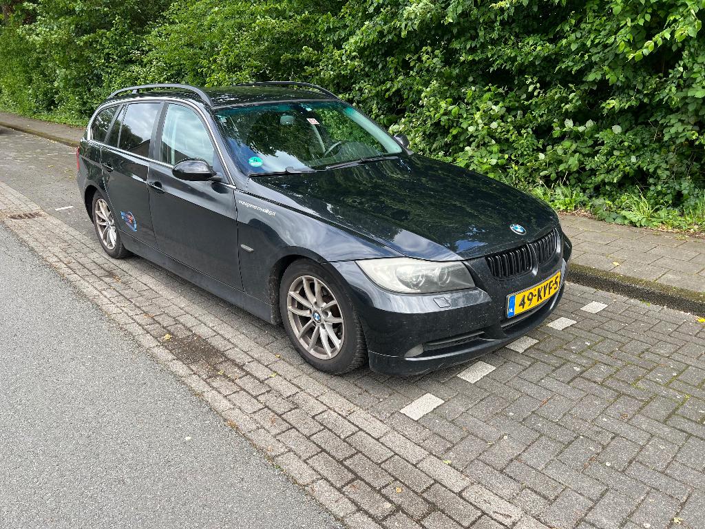BMW 3-Serie 325i Touring AUT 2006 Zwart - aandacht nodig, Auto's, BMW, Particulier, 3-Serie, ABS, Airbags, Airconditioning, Apple Carplay