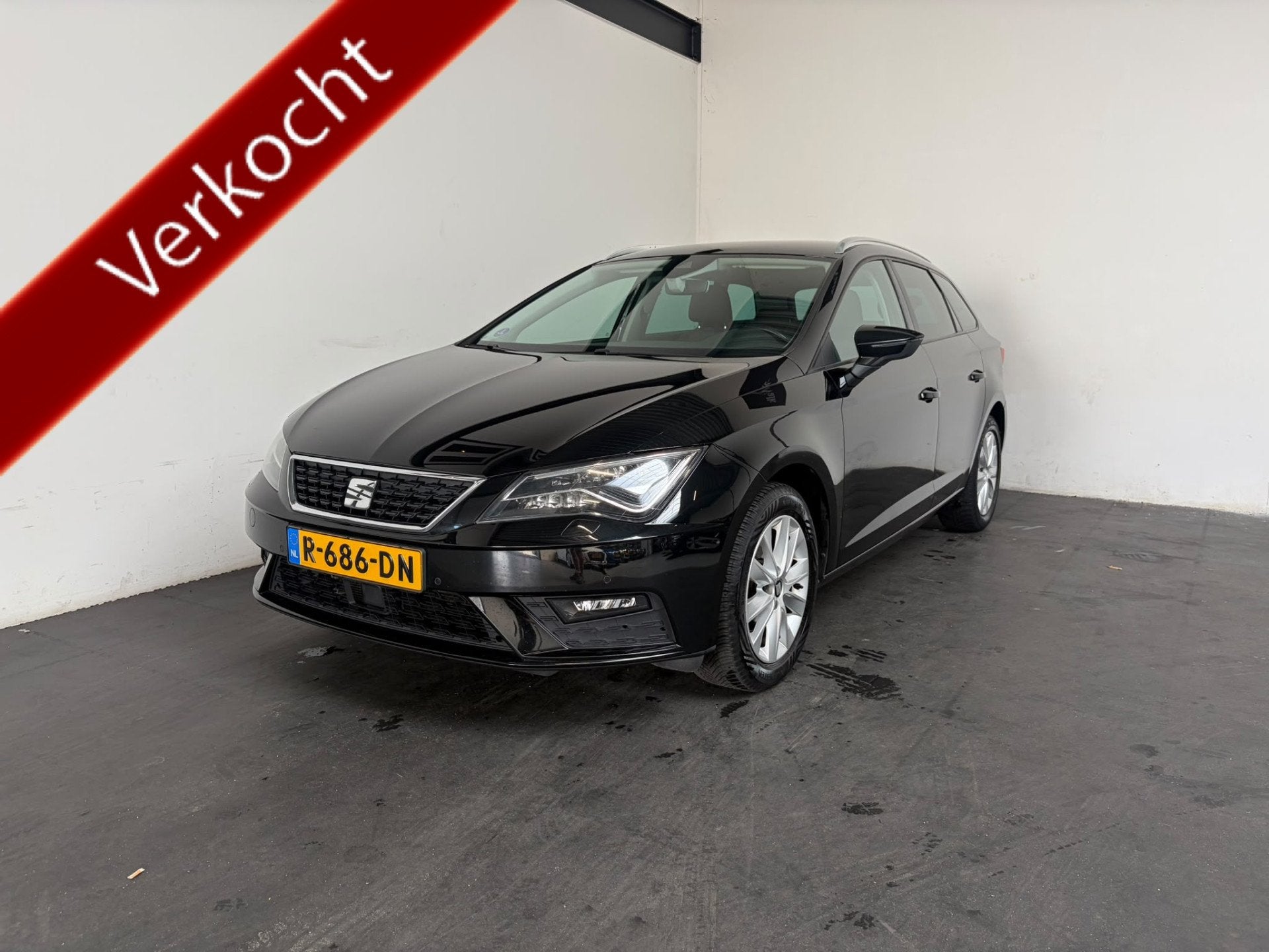 SEAT Leon ST 1.2 TSI Style Business. Clima. Carplay!, Auto's, Voorwielaandrijving, Parkeersensor, Gebruikt, 4 cilinders