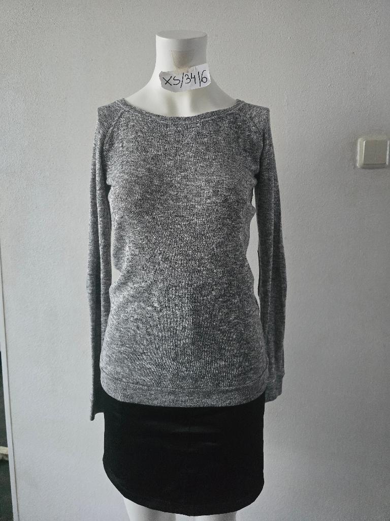 Bershka trui maat XS/34, Zo goed als nieuw, Maat 34 (XS) of kleiner, Grijs, Bershka