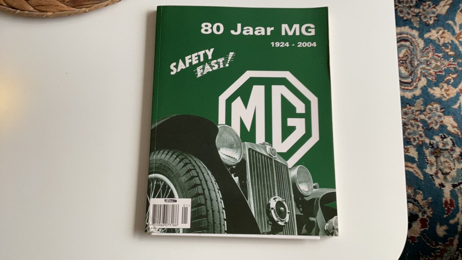 80 jaar MG 1924-2004, Ophalen of Verzenden, Gelezen, Overige merken
