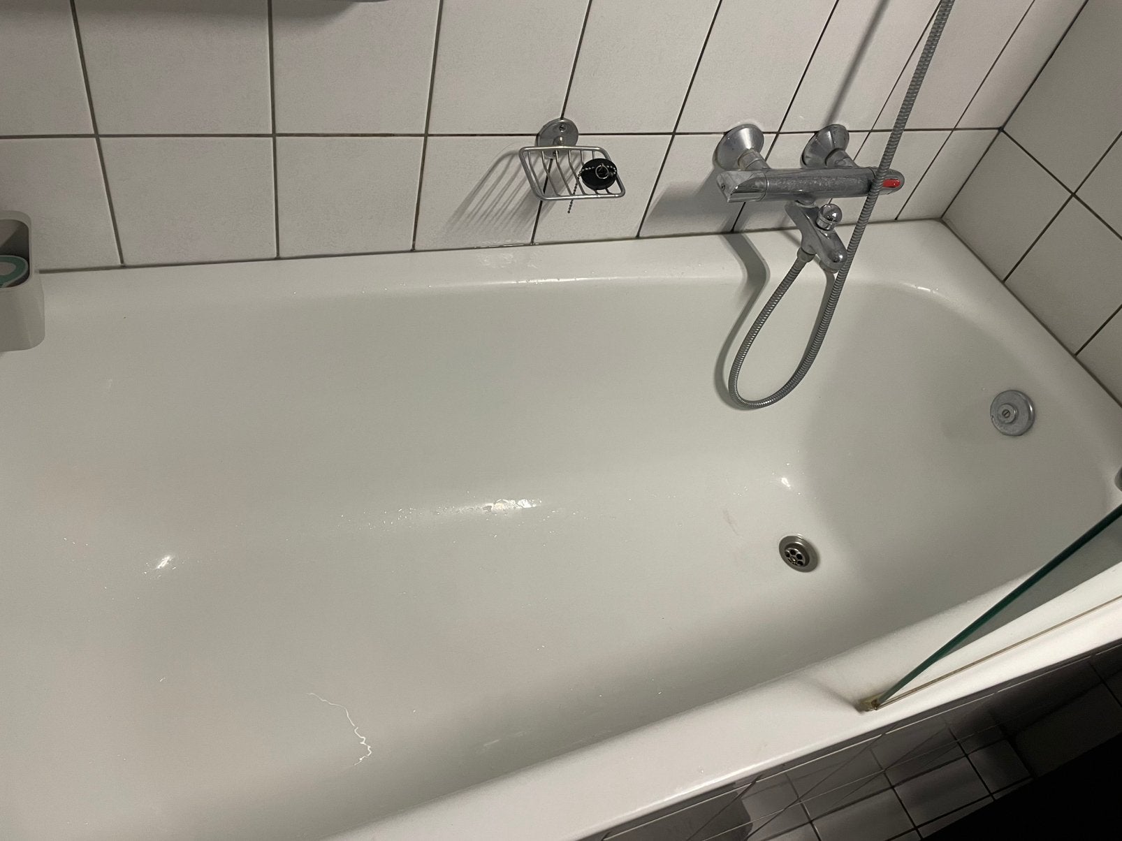Bad met douchewand, Huis en Inrichting, Badkamer | Complete badkamers, Gebruikt, Met bad, Ophalen
