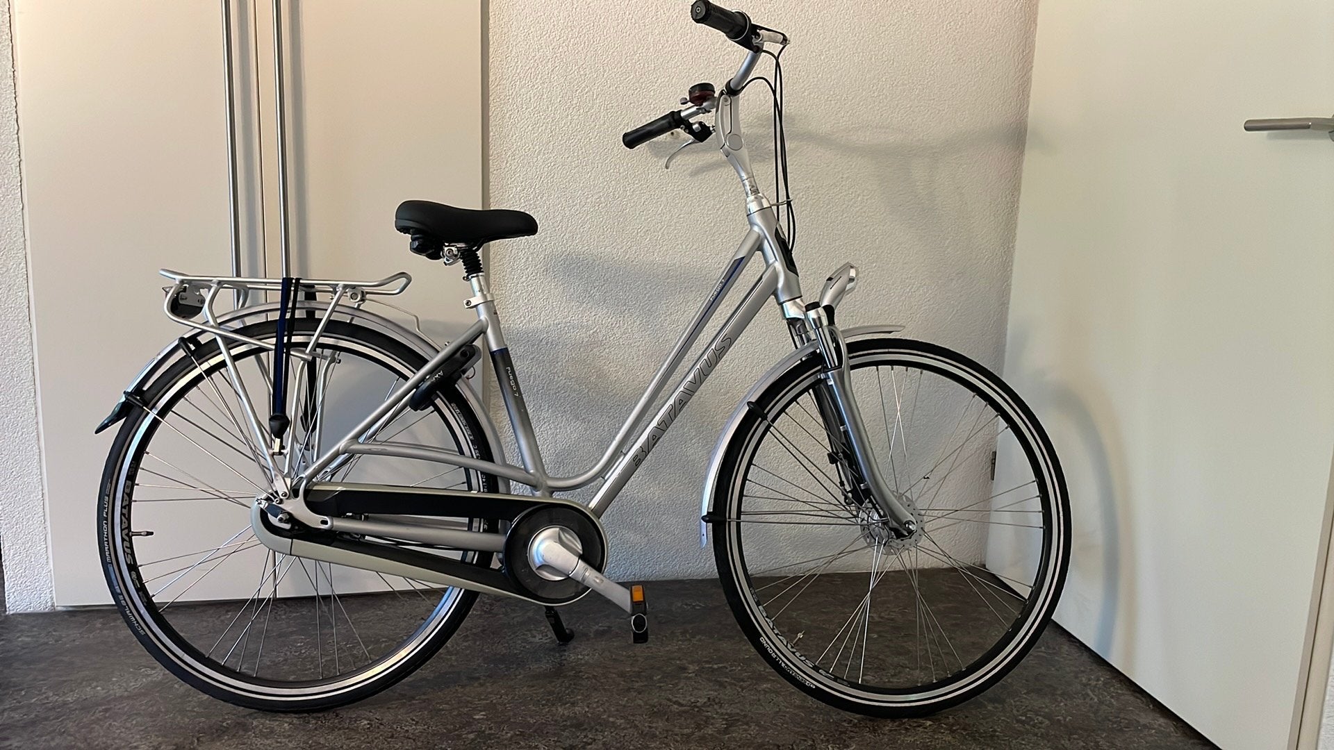 Batavus Fuego 7 28 inch slot verlichting damesfiets fiets, Fietsen en Brommers, Fietsen | Dames | Damesfietsen, Ophalen, 53 tot 56 cm