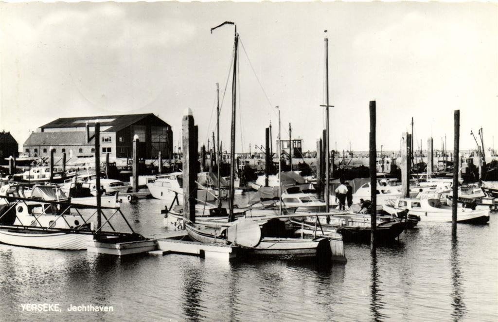Yerseke, Jachthaven - boten - 1971? gelopen, Ophalen of Verzenden, 1960 tot 1980, Gelopen, Zeeland