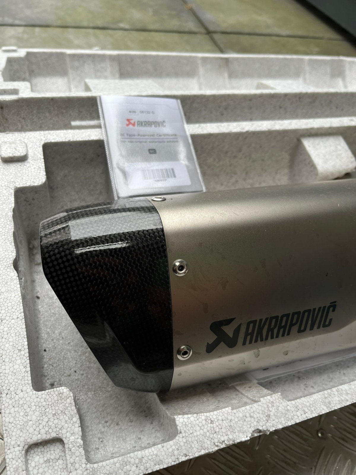 BMW S1000RR Akrapovic uitlaat OEM M-HGF003 -schade-, Ophalen of Verzenden, Gebruikt