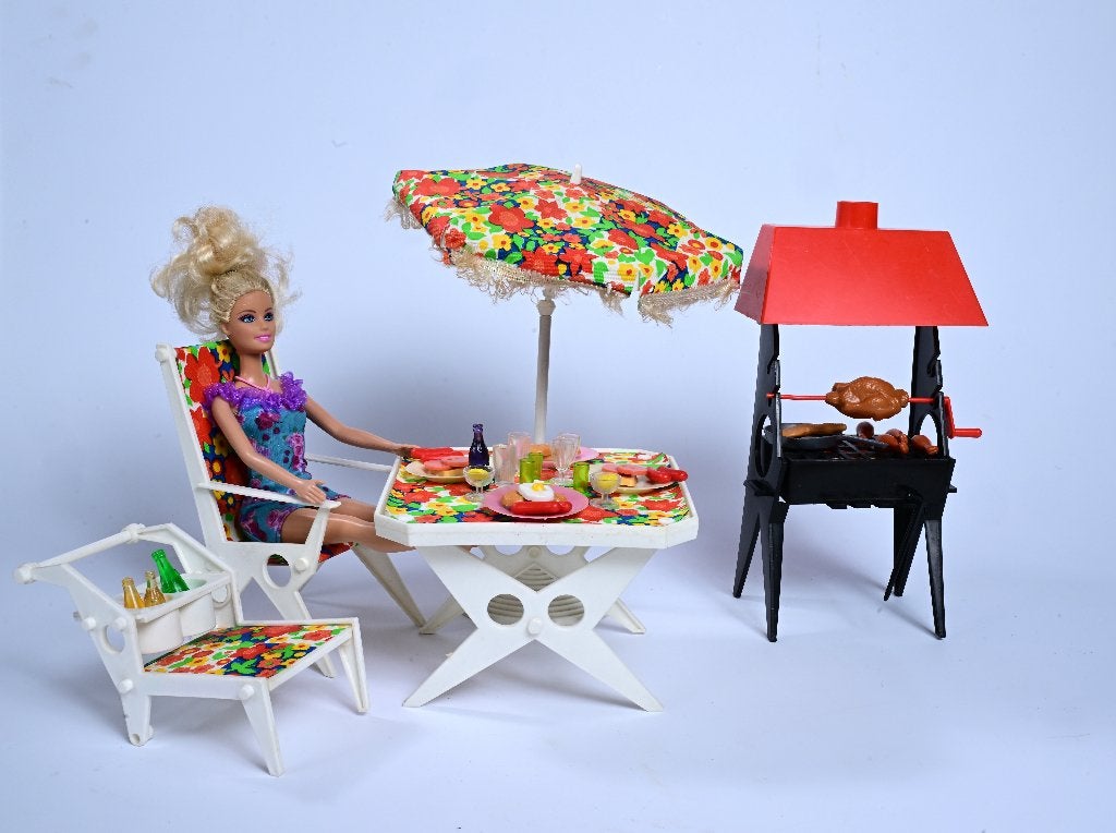 Sindy tuinset met accessoires en pop ( super retro/Vinted), Verzamelen, Verzenden, Gebruikt, Accessoires