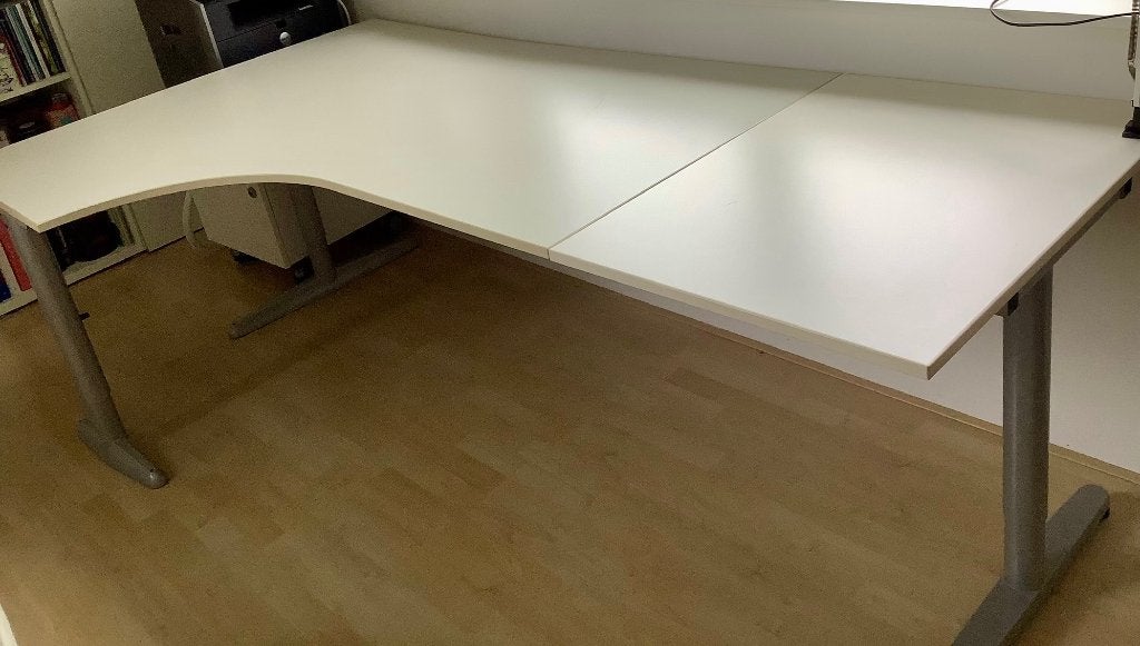 HoekBureau links wit 220 (160 plus extra 60) x120/  80, Huis en Inrichting, Bureaus, Ophalen, Gebruikt, In hoogte verstelbaar