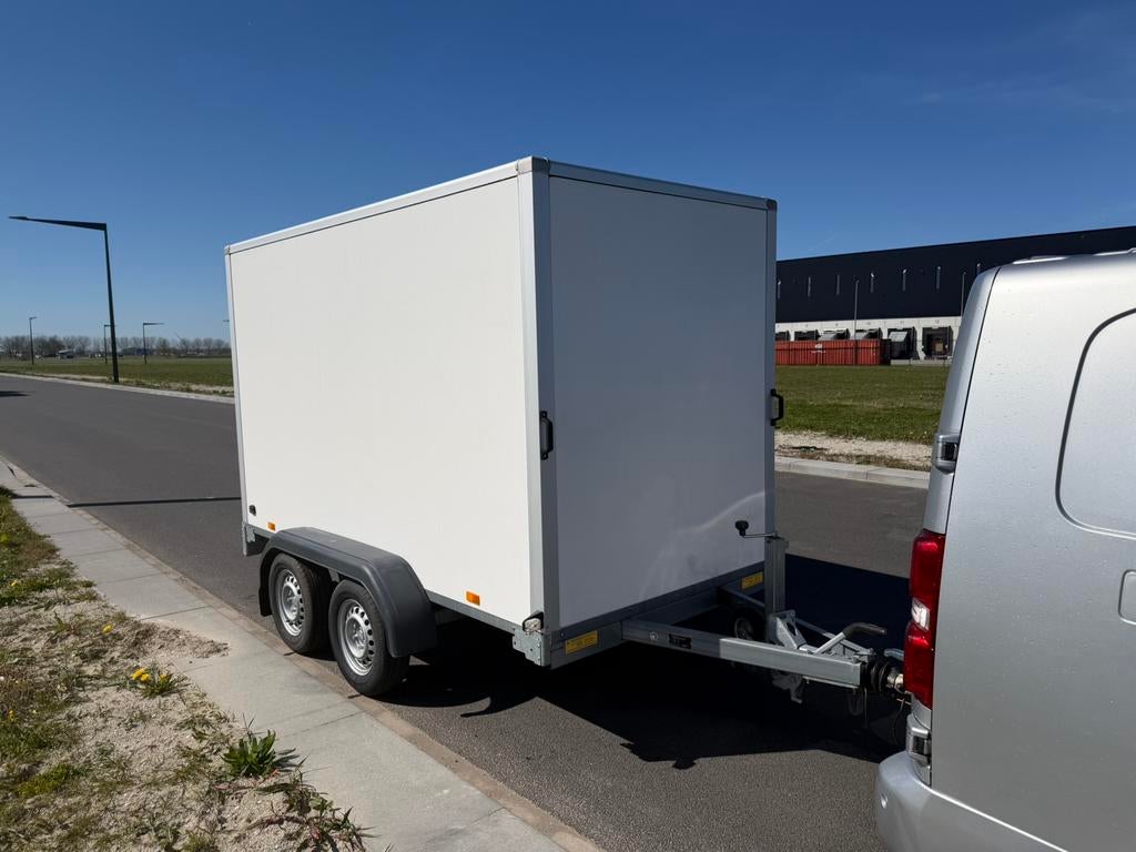 SARIS dichte aanhangwagen, Ophalen, Zo goed als nieuw