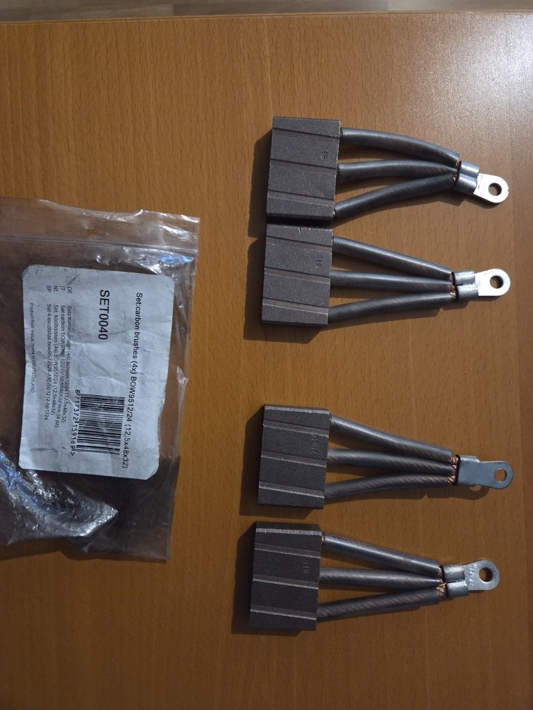 set koolborstels Vetus  BOW 95 12/24v, Ophalen of Verzenden, Nieuw