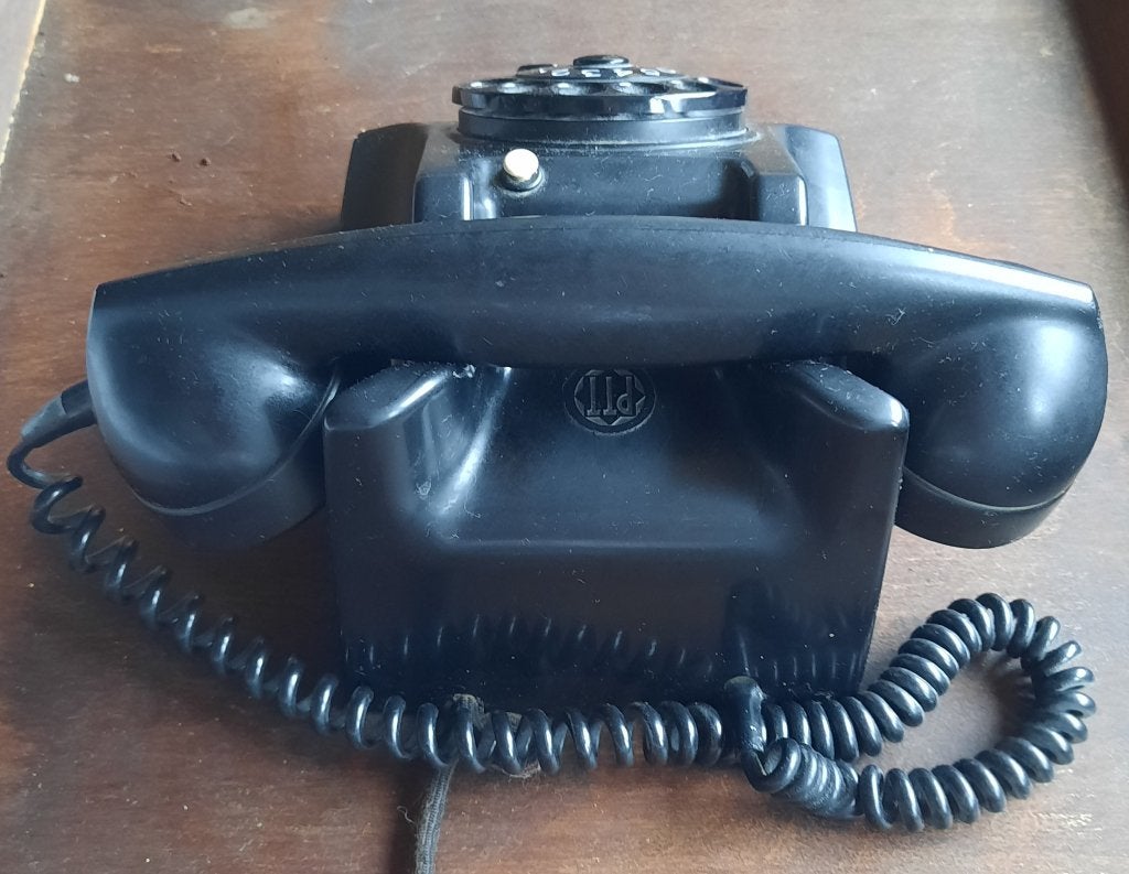 Foto 4 van Bakelieten telefoon PTT, merk Ericsson type RUEN