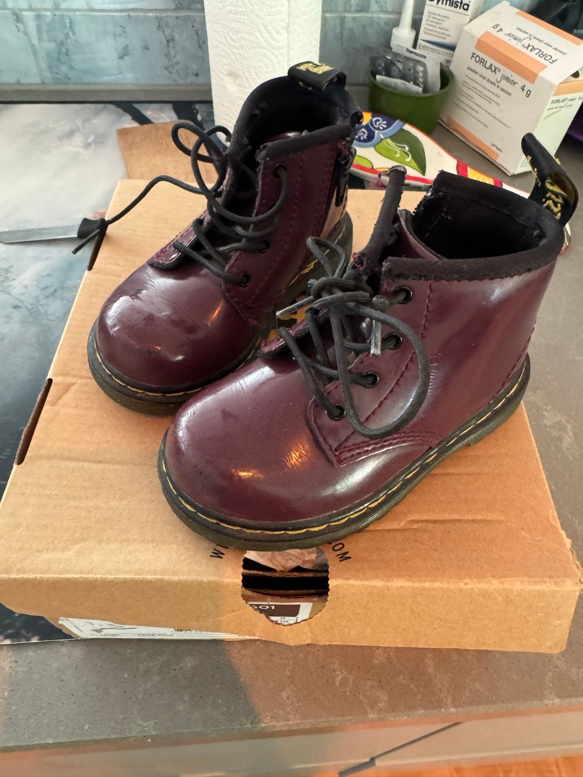 Dr. Martens paarse schoentjes Maat 21, Kinderen en Baby's, Jongetje of Meisje, Ophalen of Verzenden, Gebruikt, Schoentjes