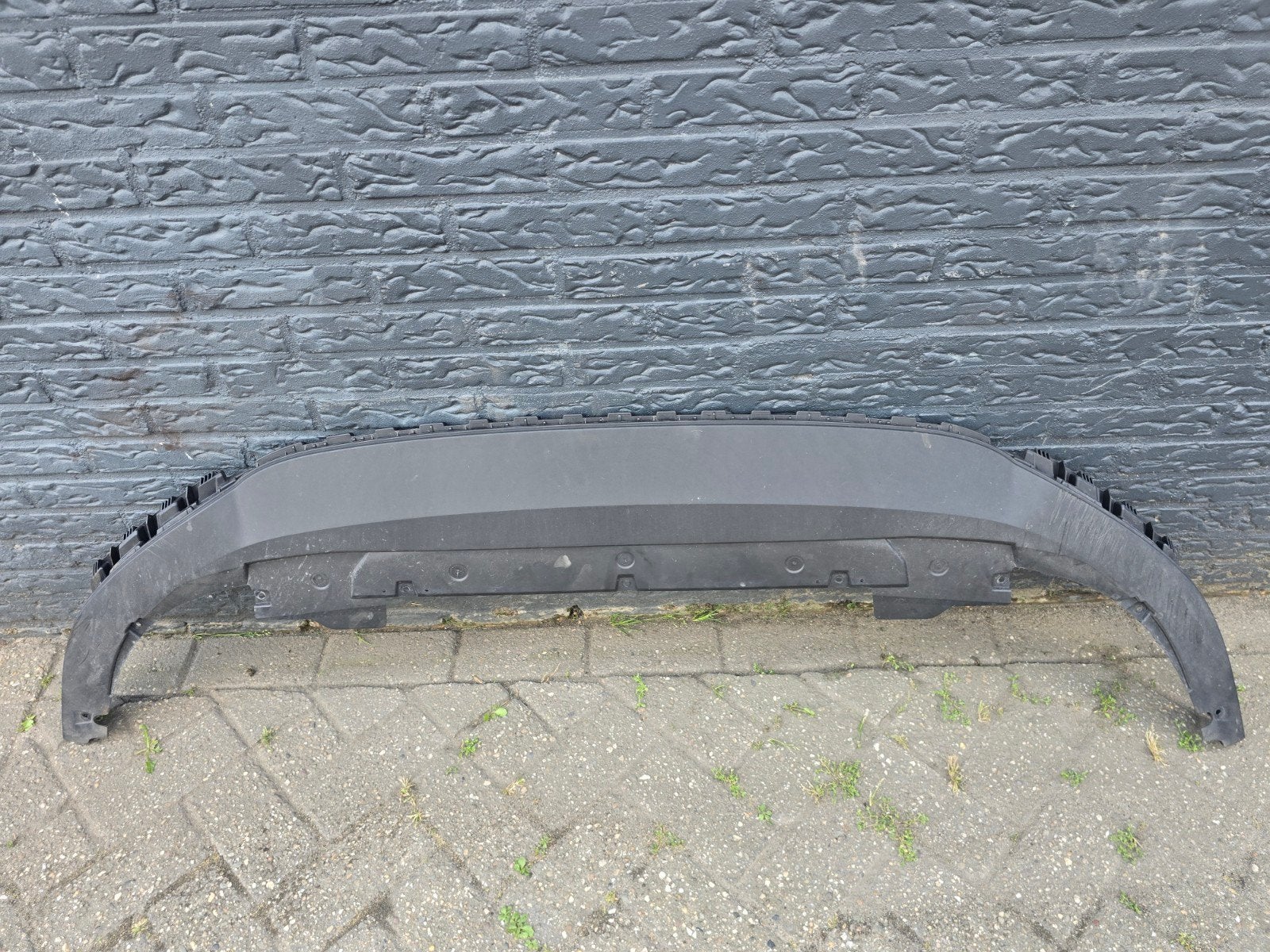 Voorbumper onderlip VW Golf 8 Gti/Gte bj 2020-2024, Gebruikt, Wolfsburg, Ophalen of Verzenden, Excellence