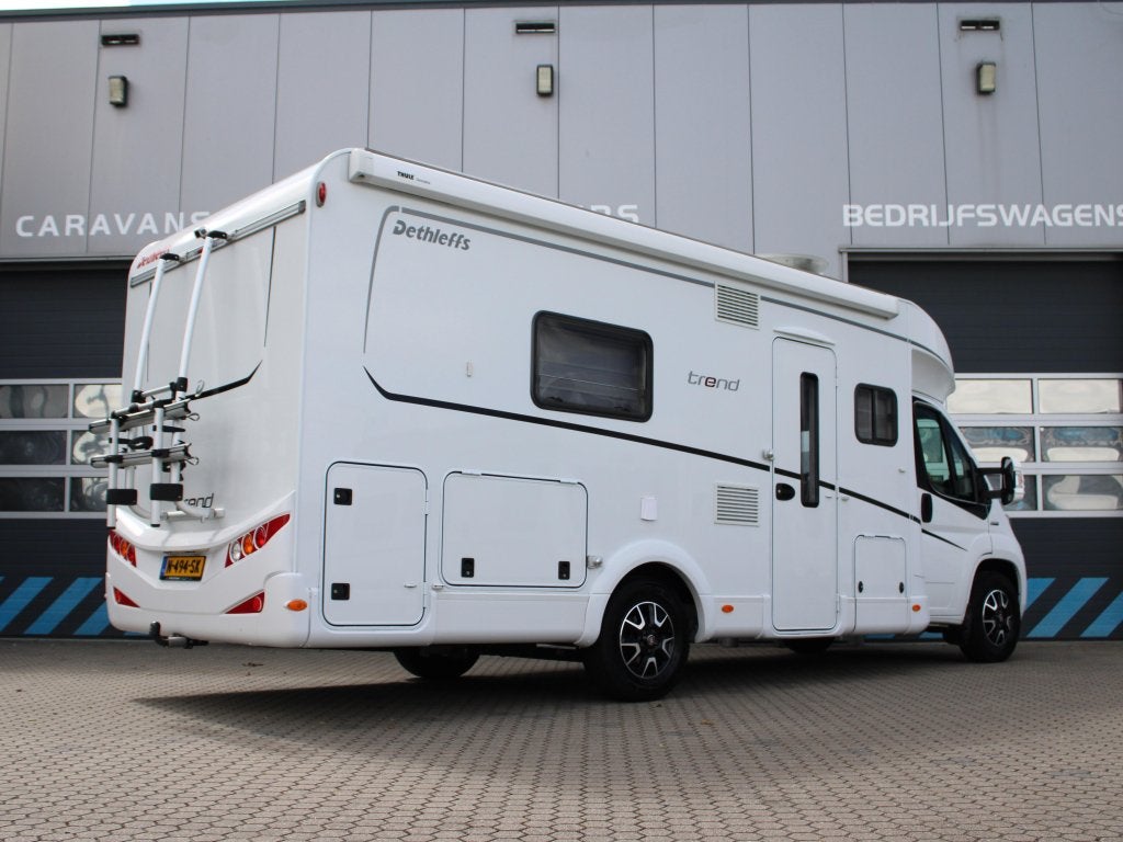 Dethleffs Trend T 7017 EB Lage enkele bedden Dakairco Hefbed, Fiat, Tot en met 2, Bedrijf, Airbags