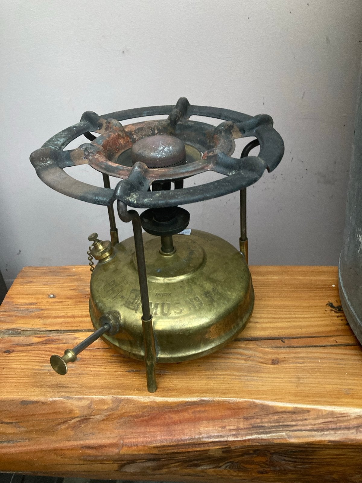 Antieke Primus No. 54 Petroleumbrander ophalen, Ophalen
