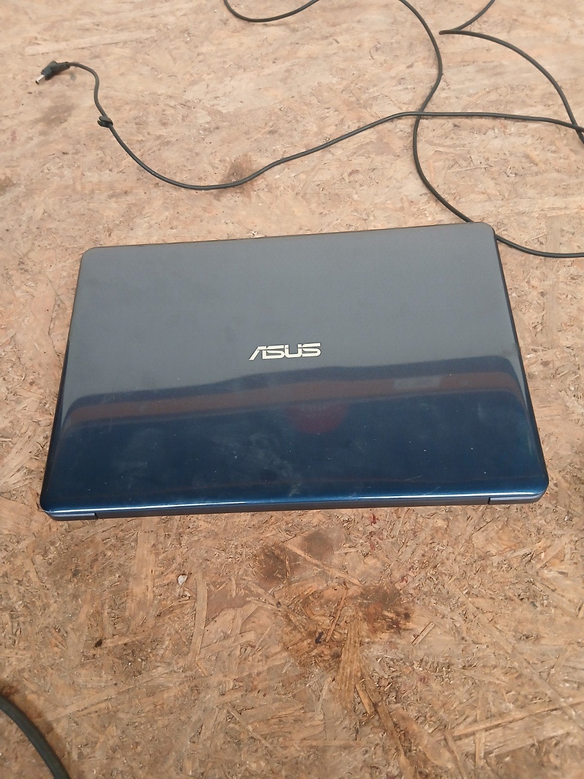 ASUS X207N Laptop - Compacte en Energiezuinige Notebook, Computers en Software, Ophalen, Gebruikt, No. 150, Li-Te Rd., Peitou, Taipei 112, Taiwan