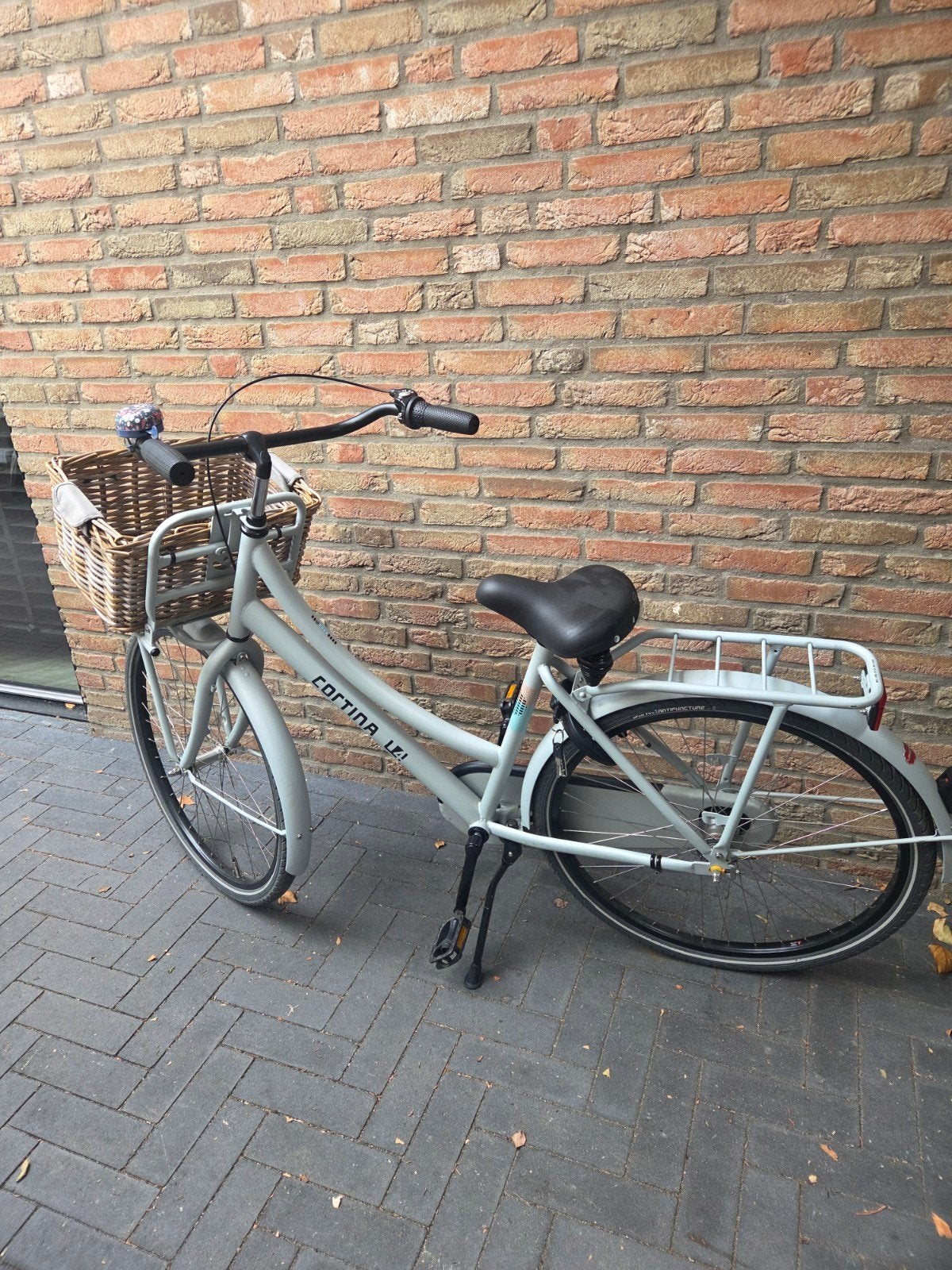 Cortina L4 26 inch transportfiets met mand, Terugtraprem, Versnellingen, Zo goed als nieuw, Cortina