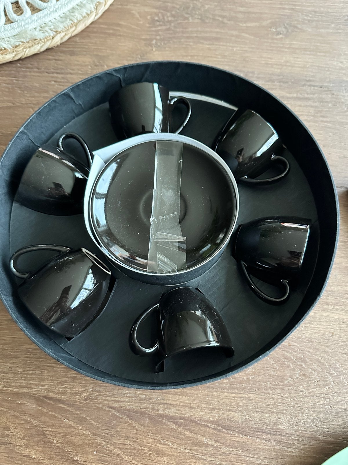 Riverdale Zwarte Espresso Kopjes en Schotels - Geschenkdoos, Huis en Inrichting, Keuken | Servies, Keramiek, Nieuw, Ophalen of Verzenden