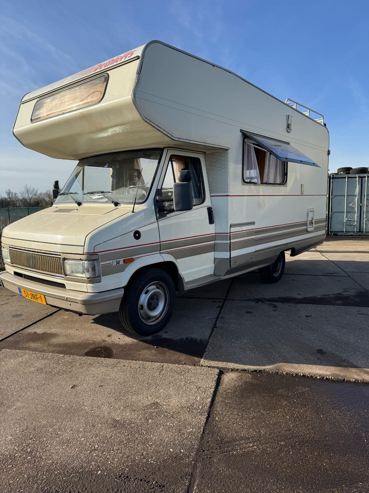 Dethleffs Globetrotter Alkoof Camper - 6 personen, Treinzit, Diesel, Particulier, Dethleffs