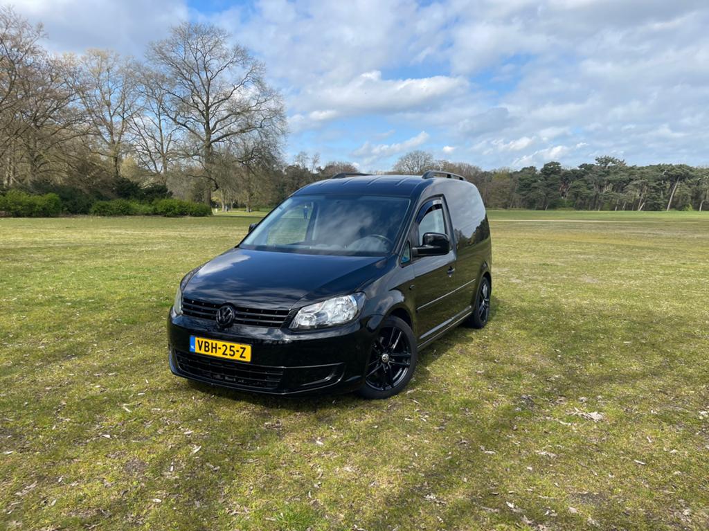Vw caddy met maximum opties 142 pk, Zwart, Volkswagen, Diesel, 710 kg