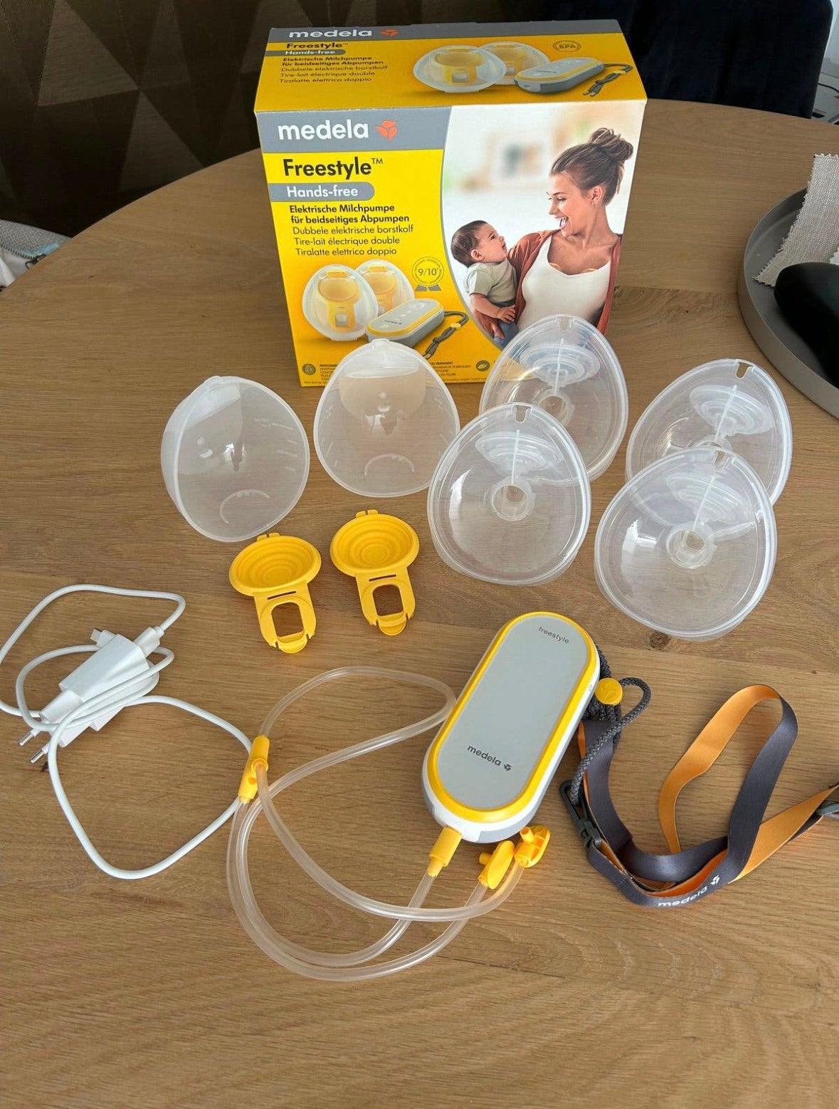 Medela borstkolf (handsfree), Kinderen en Baby's, Ophalen, Medela, Borstkolf, Automatisch
