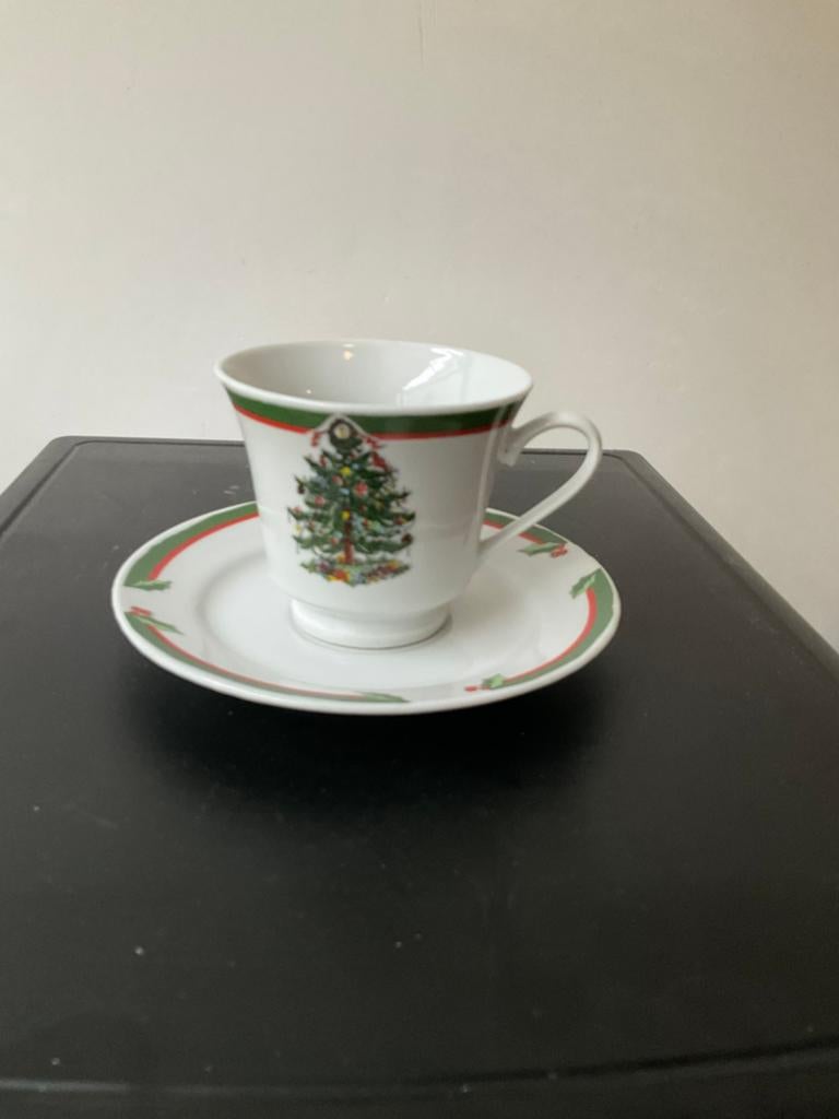 Set 6 koffiekopjes met dessertschaaltjes, Ophalen, Zo goed als nieuw, Porselein, Kop en/of schotel