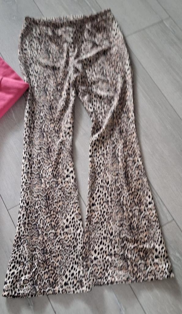 Leopard print flared broek, Maat 38/40 (M), Overige kleuren, Ophalen of Verzenden, Onbekend