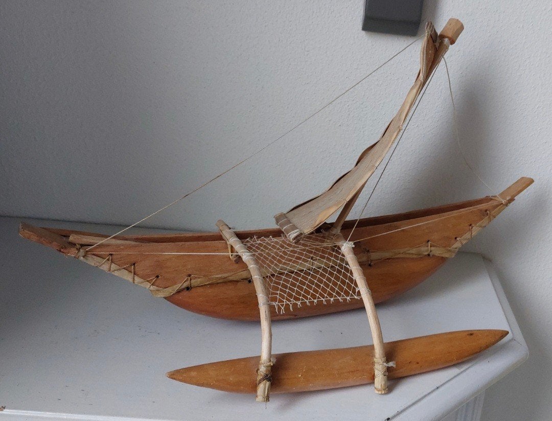 Kleine bootje houtsnijwerk Voor €35, Ophalen of Verzenden, Hout