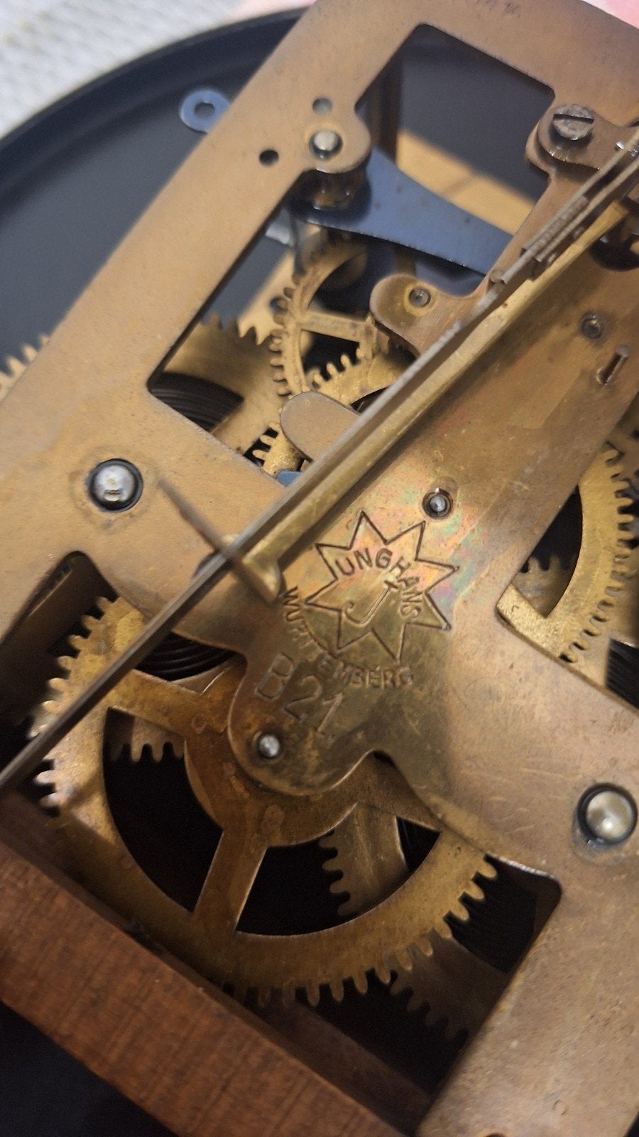 Sfeervolle oude Junghans klok met geslepen glas, mooie gong, Antiek en Kunst, Ophalen