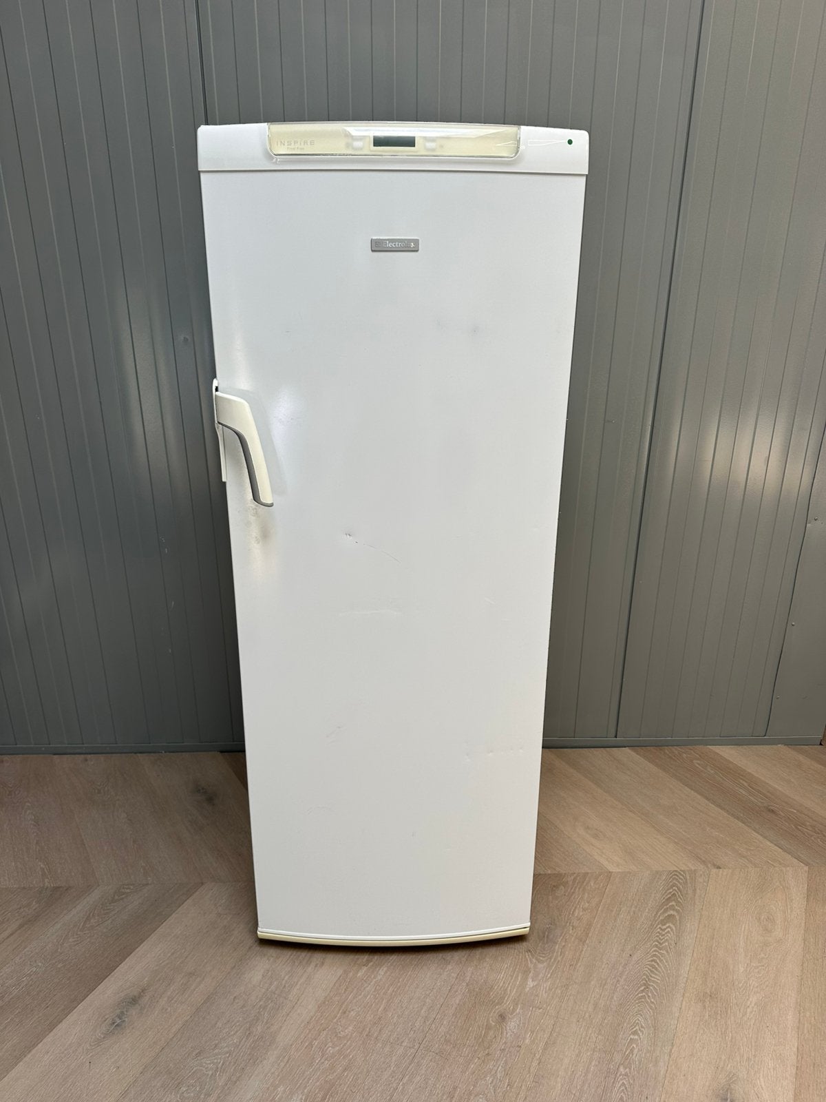 Electrolux A+ NoFrost Vrieskast Inclusief Garantie&Bezorging, Witgoed en Apparatuur, Vriezers en Diepvrieskisten, 120 tot 140 cm
