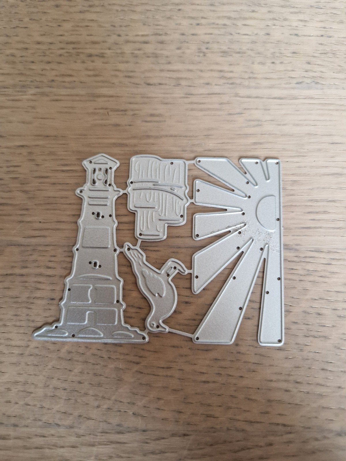 Snijmal Vuurtoren, Zeemeeuw en Zon - Knutselmateriaal, Hobby en Vrije tijd, Ophalen of Verzenden, Gebruikt