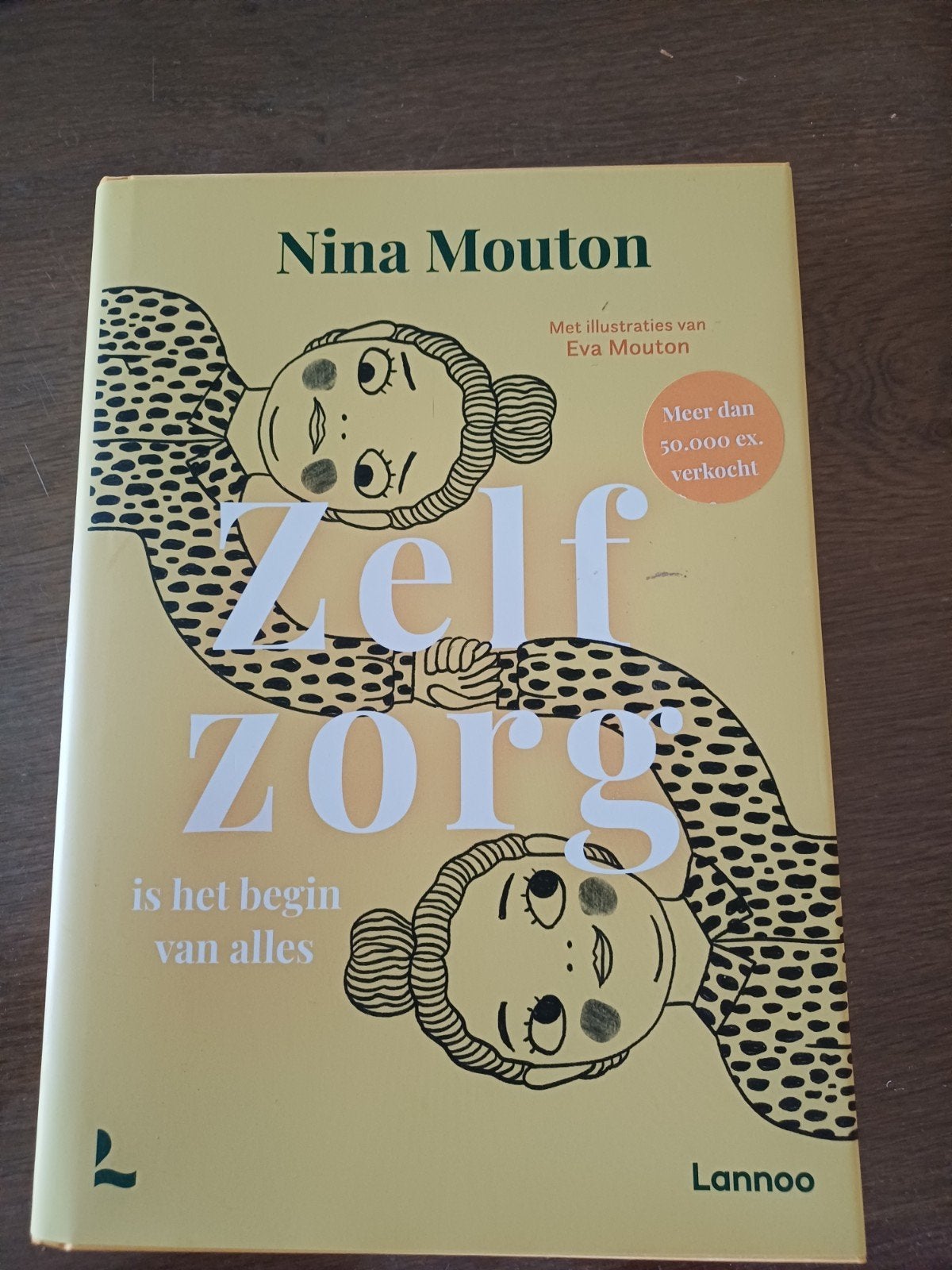 Zelfzorg - Nina Mouton (Zo goed als ni, Boeken, Ophalen of Verzenden, Zo goed als nieuw, Overige typen, Nina Mouton