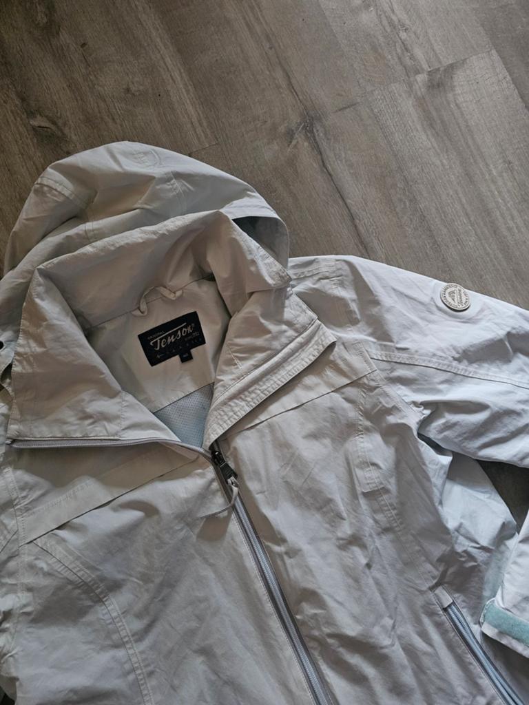 Dames Tenson MPC zomerjas wit 40 42
Klein opvouwbaar
Licht, Tenson, Ophalen of Verzenden, Zo goed als nieuw, Wit