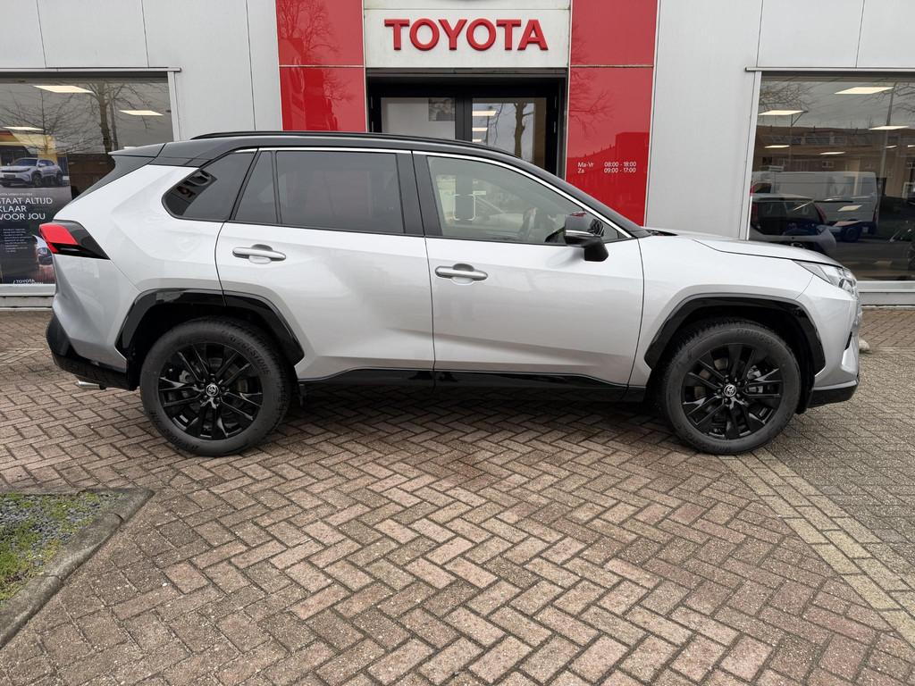 Toyota RAV4 2.5 Hybrid AWD Style | Bi-Tone | Trekgewicht 165, Auto's, Toyota, Automaat, Gebruikt, Euro 6, 4 cilinders