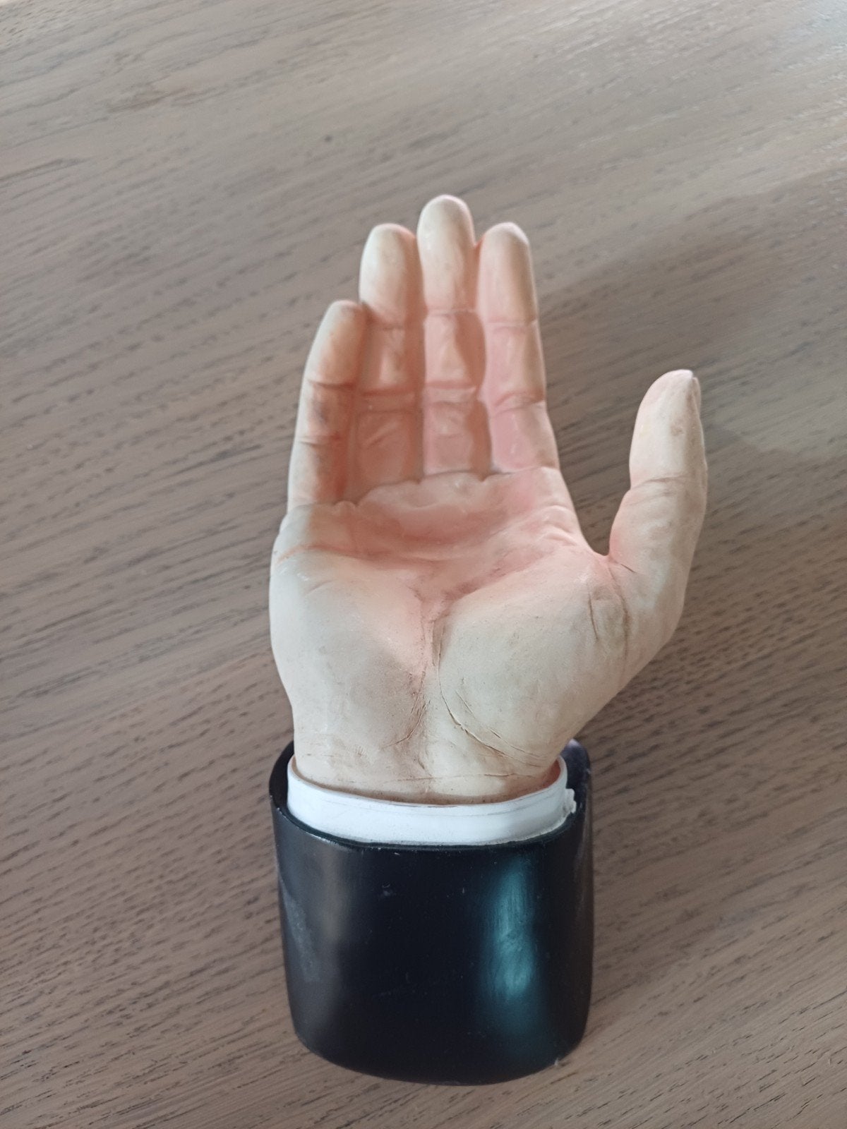 Decoratieve, keramiek hand sculptuur, Ophalen of Verzenden, Zo goed als nieuw